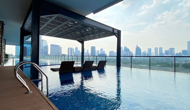 Beautiful And Cozy 2Br Samara Suites Apartment
