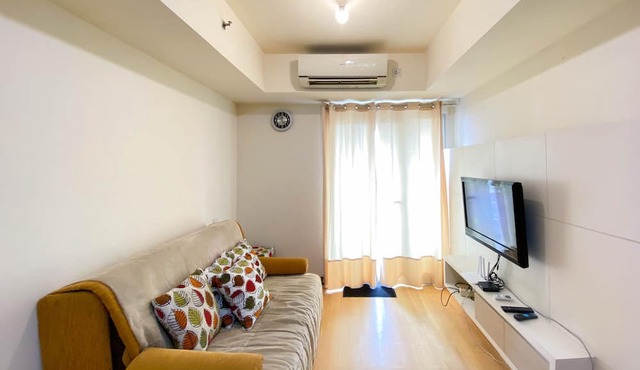 Cozy And Modern Look 2Br The Wave Kuningan Apartment