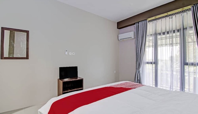 Hotel O Penginapan Thoybah Syariah Near Pondok Pesantren UMAR BIN KHATAB km 9 garuda sakti in Pekanbaru