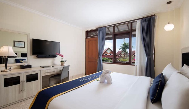 Royal Hotel and Villa Batu