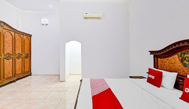 OYO 3479 Hotel Intan in Kebasen