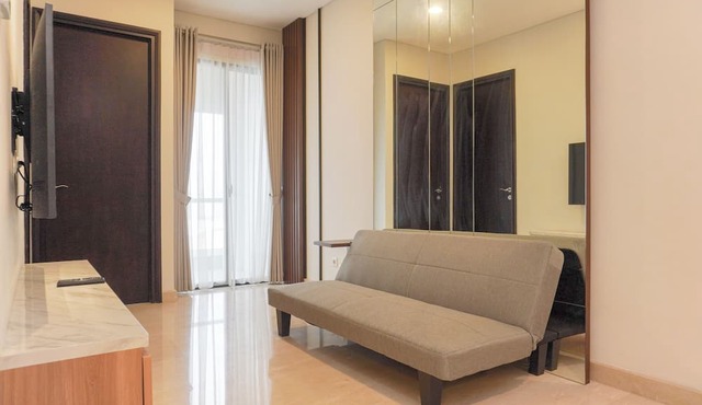 Comfort And Elegant 2Br Sudirman Suites Apartment