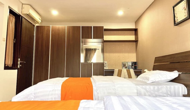 Behomy Corner 8 Lippo Karawaci
