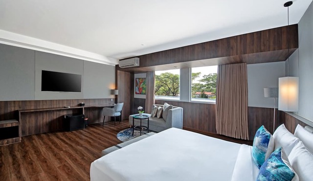 Oakwood Hotel & Apartments Taman Mini Jakarta