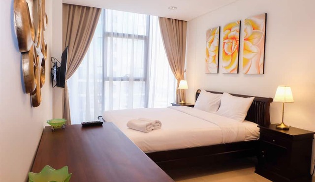 Comfy 2BR L'Avenue Apartment