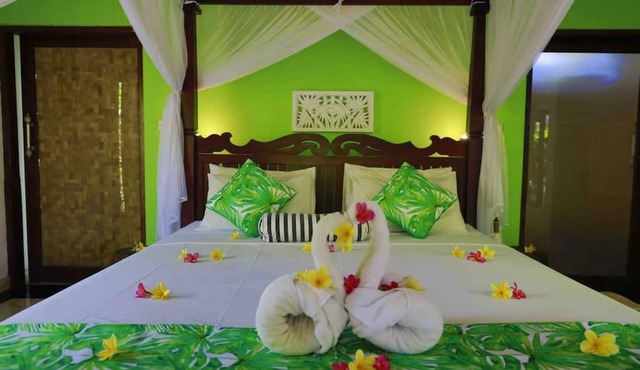 Kirana Homestay - Leaf Bungalow in Karangasem