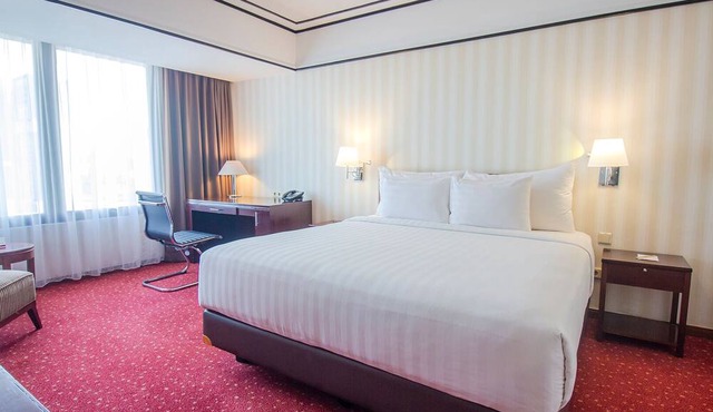 REDTOP Hotel & Convention Center