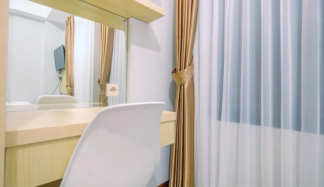 Nice And Elegant 1Br At Royal Heights Apartment