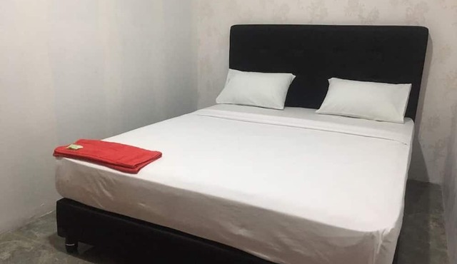 Coconut Hotel - Hostel