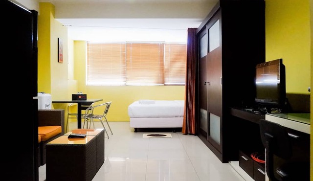Comfy Studio at High Point Serviced Apartment