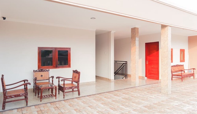 Hotel O Axl Residence