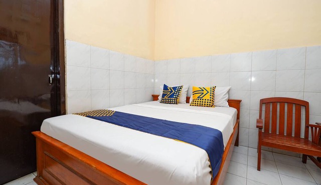 SPOT ON 2011 Hotel Mekar Sari