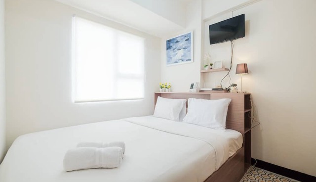Spacious and Comfortable 2BR Cinere Resort Apartment
