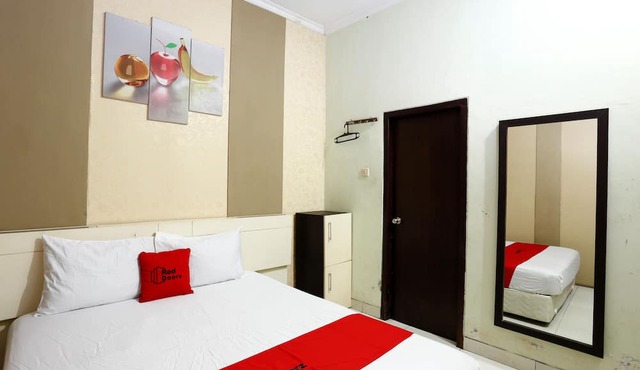 RedDoorz near Adisucipto Airport 3