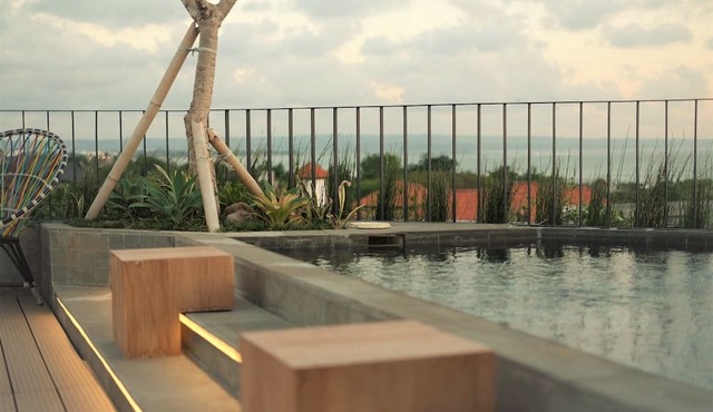 Borough Capsule Hostel Bali in Legian