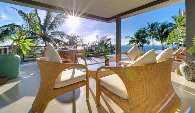 Malimbu Cliff Villa