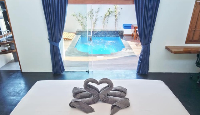 Stay Shark Villas