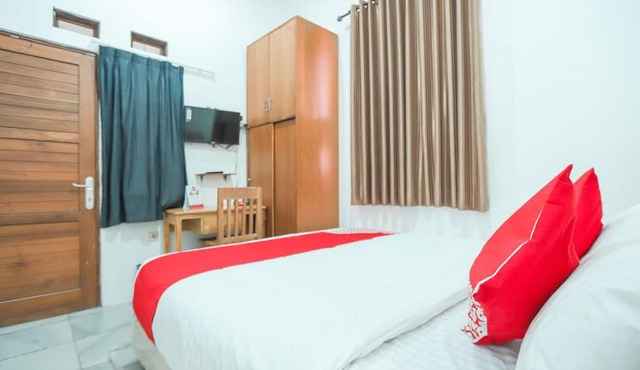 OYO 150 Harmoni Residence