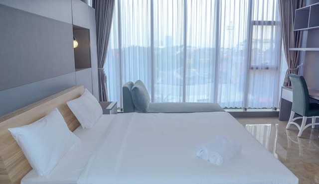 Exclusive L'Avenue Apartment