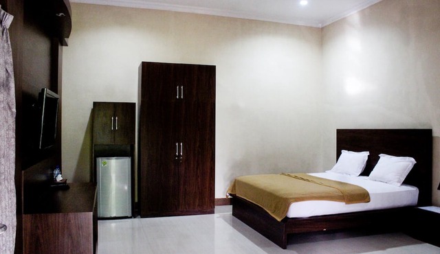 Nirwana Buton Villa in Bau-Bau