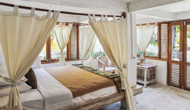 Cemara Beachfront Suite