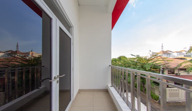 OYO 657 Elite Residence Central Park Mall By TOS