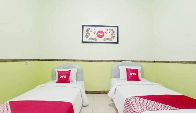 OYO 563 Damar Mas Resort Lereng Kelud