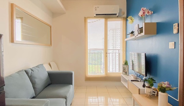 Cozy With Blue Accent 2Br At Podomoro Golf View Apartment