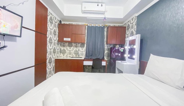Simply And Homey Studio (No Kitchen) Room Apartment Paltrow City