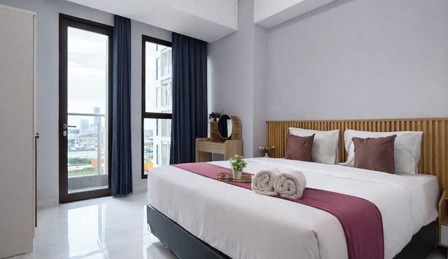 Good And Restful Studio With City View At Trans Icon Surabaya Apartment