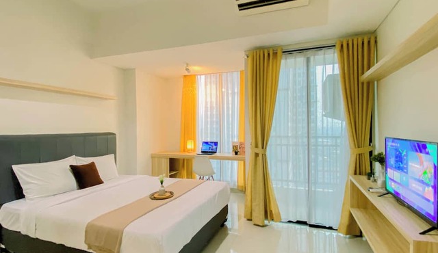 Warm Studio With City View At Lrt City Bekasi Apartment