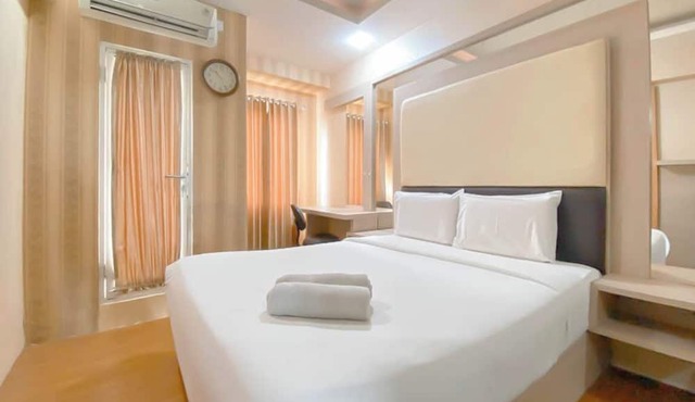 Warm Tone Studio At Candiland Apartment