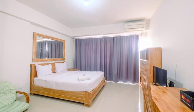 Homey And Cozy Studio At Park View Condominium Apartment in Depok