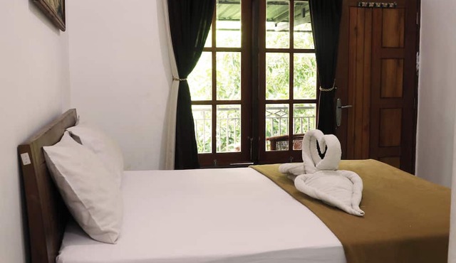 Adhya Guest House