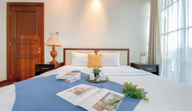 Spacious 2Br With Mall Access At Bellezza Apartment