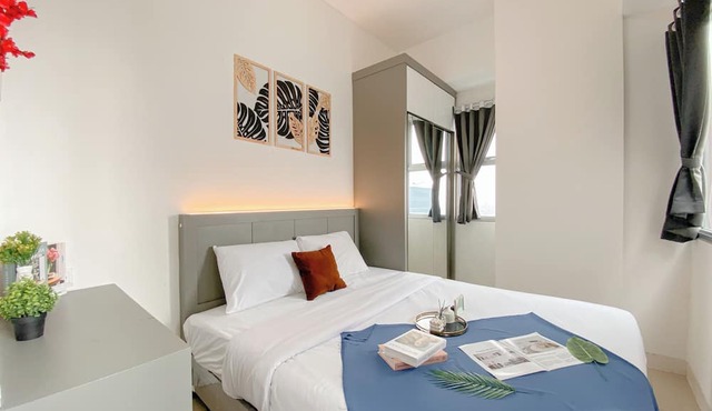 Cozy Neutral 2Br Apartment At Transpark Juanda Bekasi Timur
