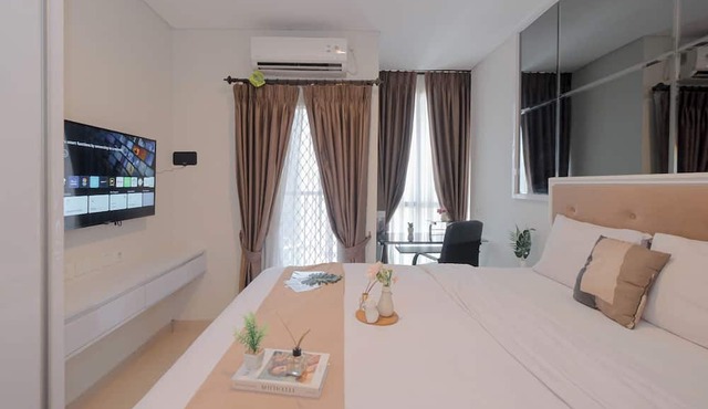 Modern Studio At Ciputra World 2 Apartment
