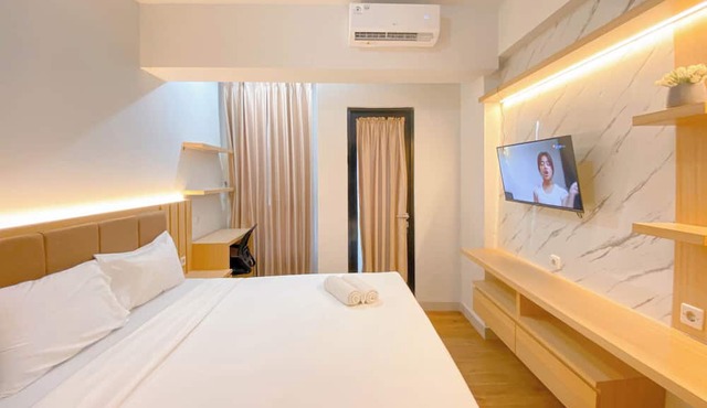 Wooden Nest Studio At The Alton Apartment
