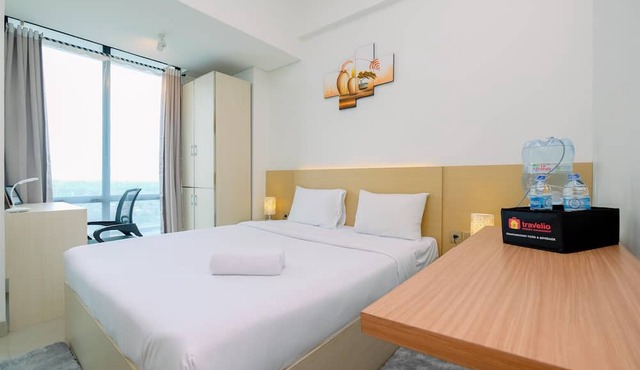 Cozy Stay Studio At Lrt City Bekasi Apartment