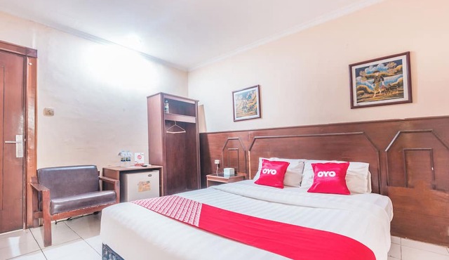OYO 94759 Hotel Taman Cibinong