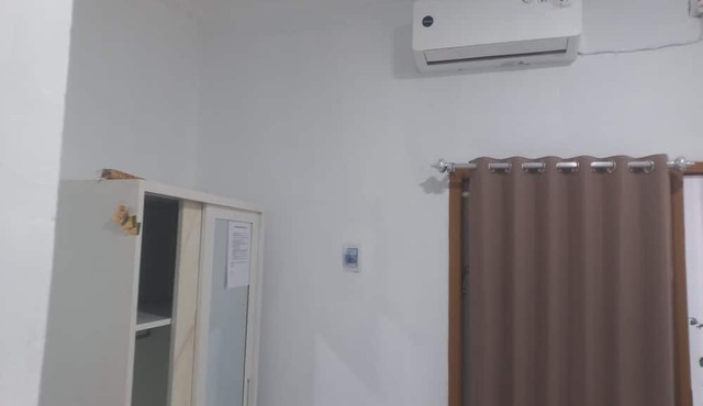 OYO 94771 White House Arafah Syariah in Purwokerto