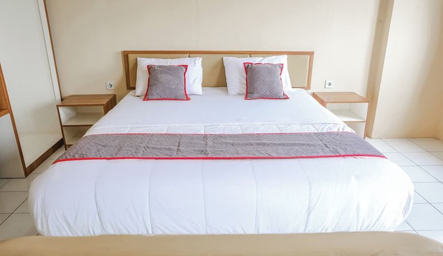 Capital O 94796 Apartment Mutiara Bekasi