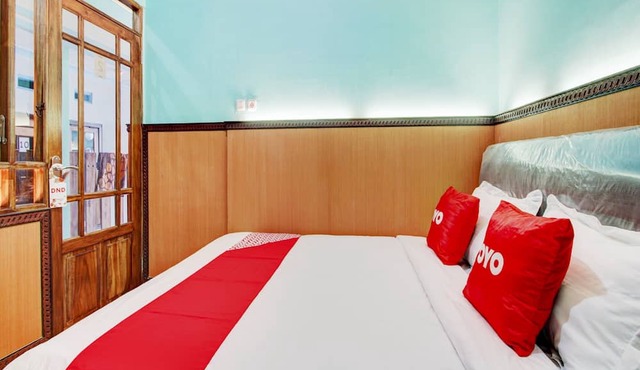 Hotel O Sybilla Cafe & Homestay in Malang
