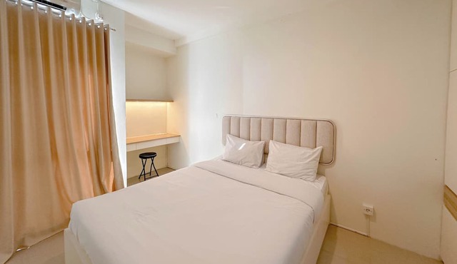 Pleasant And Good Location Studio At Bale Hinggil Apartment