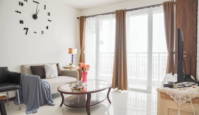 Spacious And Comfortable 2Br At Green Bay Condominium Apartment