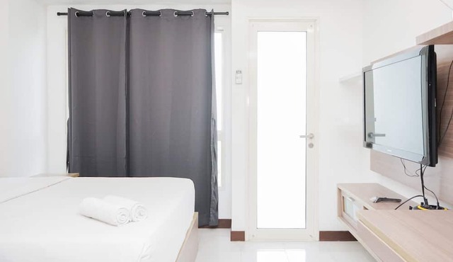 Comfortable Studio Apartment At Scientia Residence