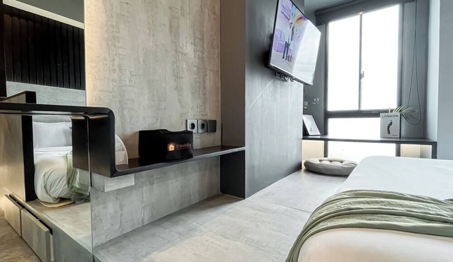 Best Deal Studio (No Kitchen) Apartment Tokyo Riverside PIK 2