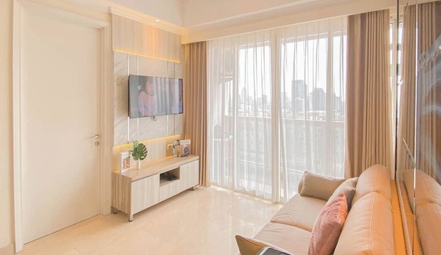 Stunning and Comfy 2BR Apartment at Menteng Park