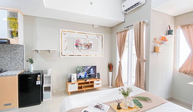 Nice Studio Room Apartment at LRT City Sentul - Royal Sentul Park