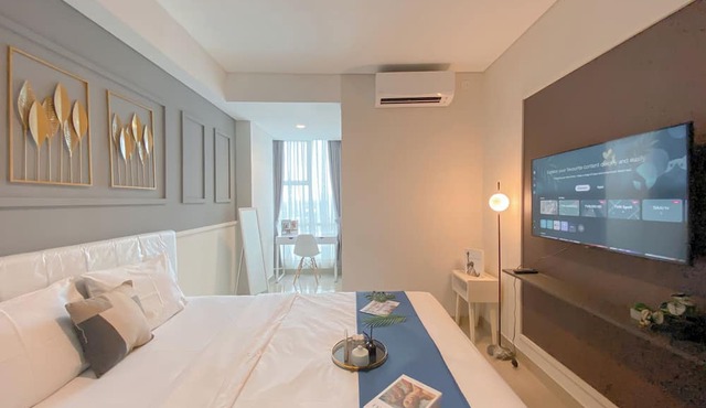 Good Choice and Homey 2BR Apartment Tamansari Iswara